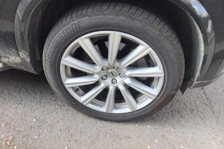 Used Volvo XC90 2019 T6 Zhiyi Edition 7-Seater China V Emission Standard Right Front Wheel Hub