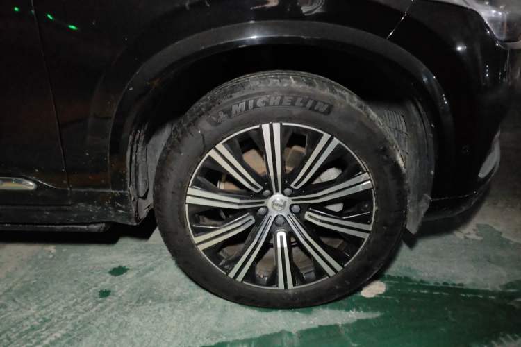 Used Volvo XC90 2019 T6 Zhiya Edition 7-Seater China VI Standard Right Front Wheel Hub