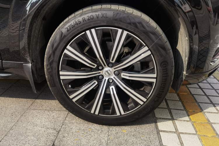 Used Volvo XC90 2019 T6 Zhiyi Edition 7-Seater China VI Standard Right Front Wheel Hub