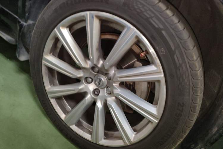 Used Volvo XC90 2019 T6 Zhiyi Edition 7-Seater China V Emission Standard Right Front Wheel Hub