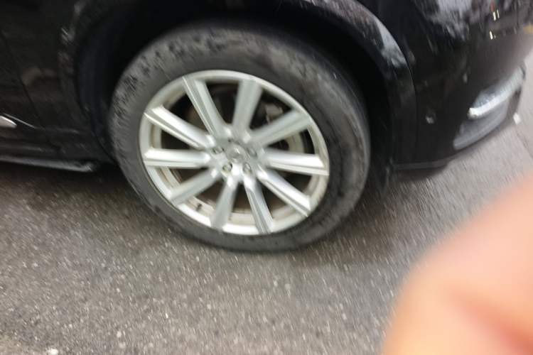 Used Volvo XC90 2019 T6 Zhiya Edition 7-Seater China VI Standard Right Front Wheel Hub