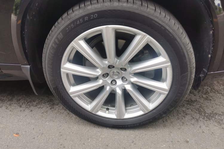 Used Volvo XC90 2019 T6 ZhiZun Edition 7-Seater China V Standard Right Front Wheel Hub