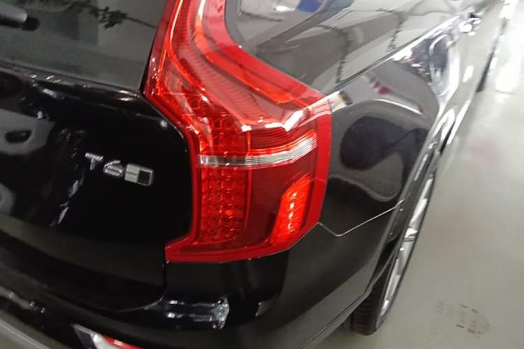 Used Volvo XC90 2019 T6 Zhiyi Edition 7-Seater China V Emission Standard Right Rear Taillight