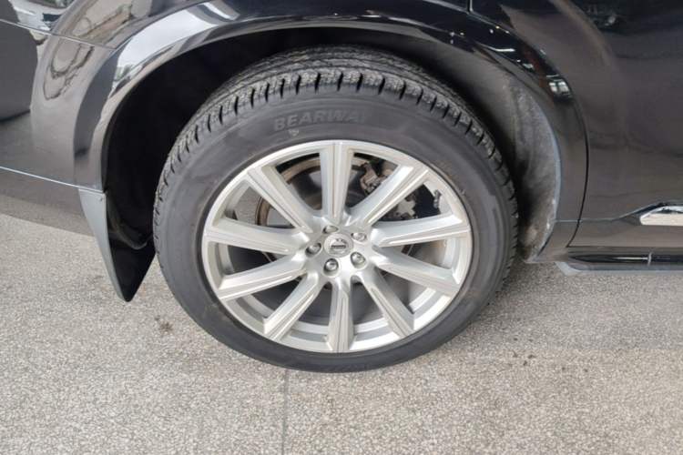Used Volvo XC90 2019 T5 Zhiyi Edition 7-Seater China VI Right Rear Wheel Hub