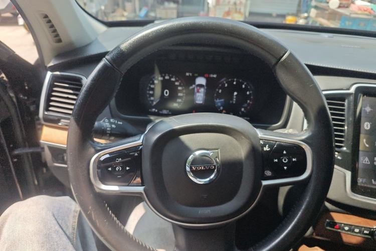 Used Volvo XC90 2019 T6 Luxury Edition 7-seater China V Standard Steering Wheel