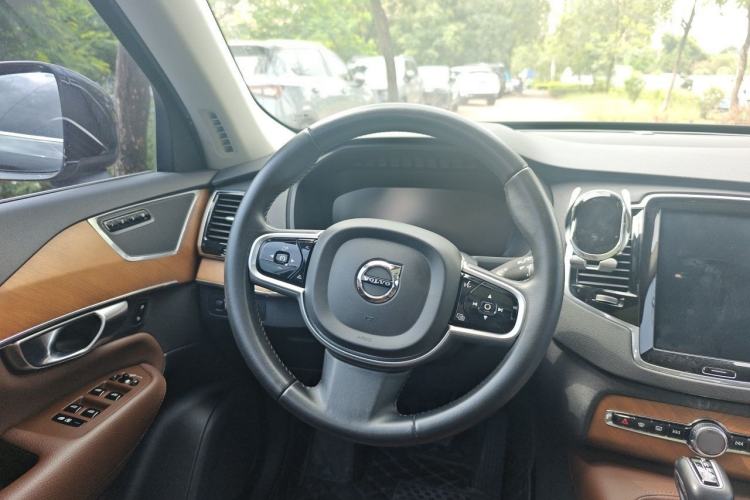 Used Volvo XC90 2019 T6 Zhiyi Edition 7-Seater China V Emission Standard Steering Wheel