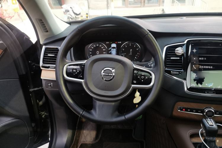 Used Volvo XC90 2019 T6 Zhiyi Edition 7-Seater China VI Standard Steering Wheel
