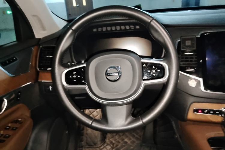 Used Volvo XC90 2019 T6 Zhiyi Edition 7-Seater China V Emission Standard Steering Wheel