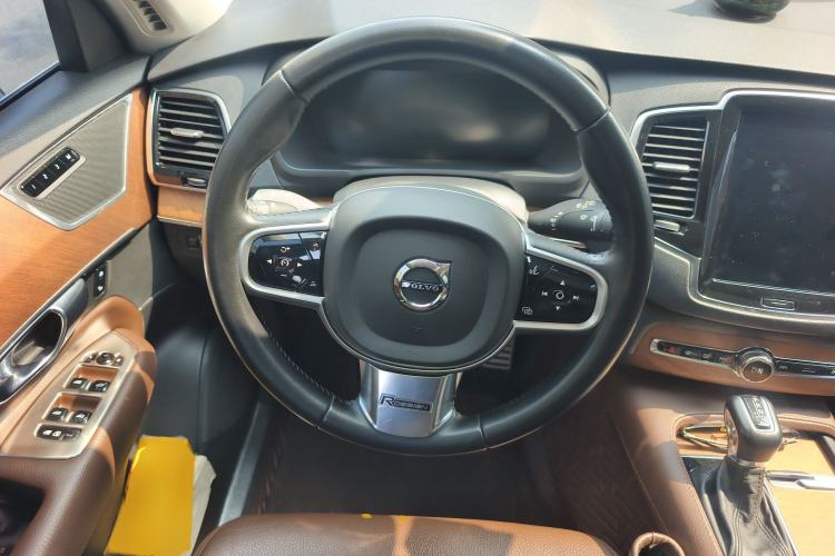 Used Volvo XC90 2019 T6 Zhiyi Edition 7-Seater China V Emission Standard Steering Wheel