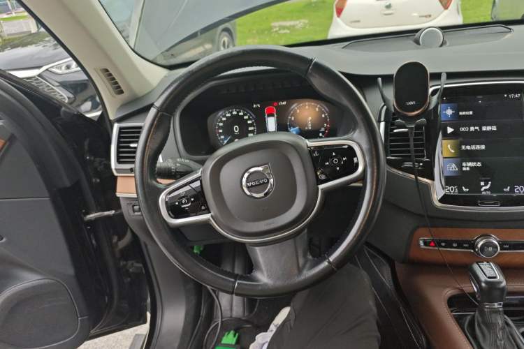 Used Volvo XC90 2019 T6 Zhiyi Edition 7-Seater China VI Standard Steering Wheel