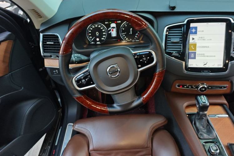 Used Volvo XC90 2019 T6 Zhiya Edition 7-Seater China VI Standard Steering Wheel