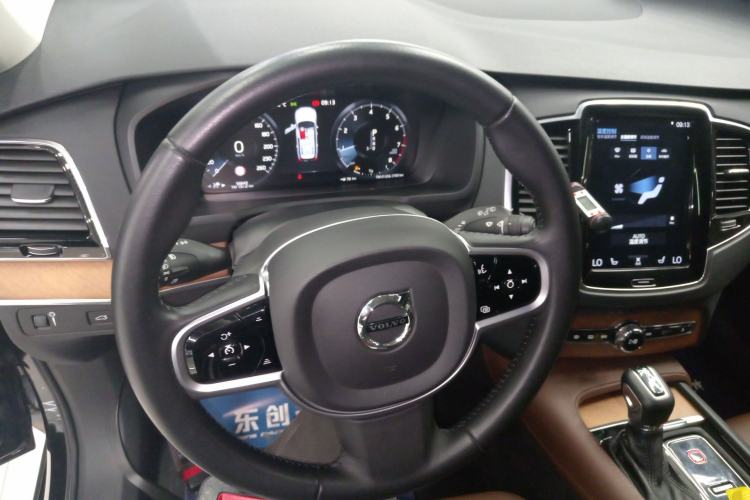 Used Volvo XC90 2019 T6 Zhiyi Edition 7-Seater China V Emission Standard Steering Wheel