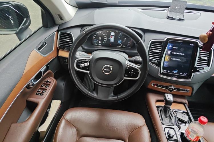 Used Volvo XC90 2019 T6 Zhiyi Edition 7-Seater China V Emission Standard Steering Wheel