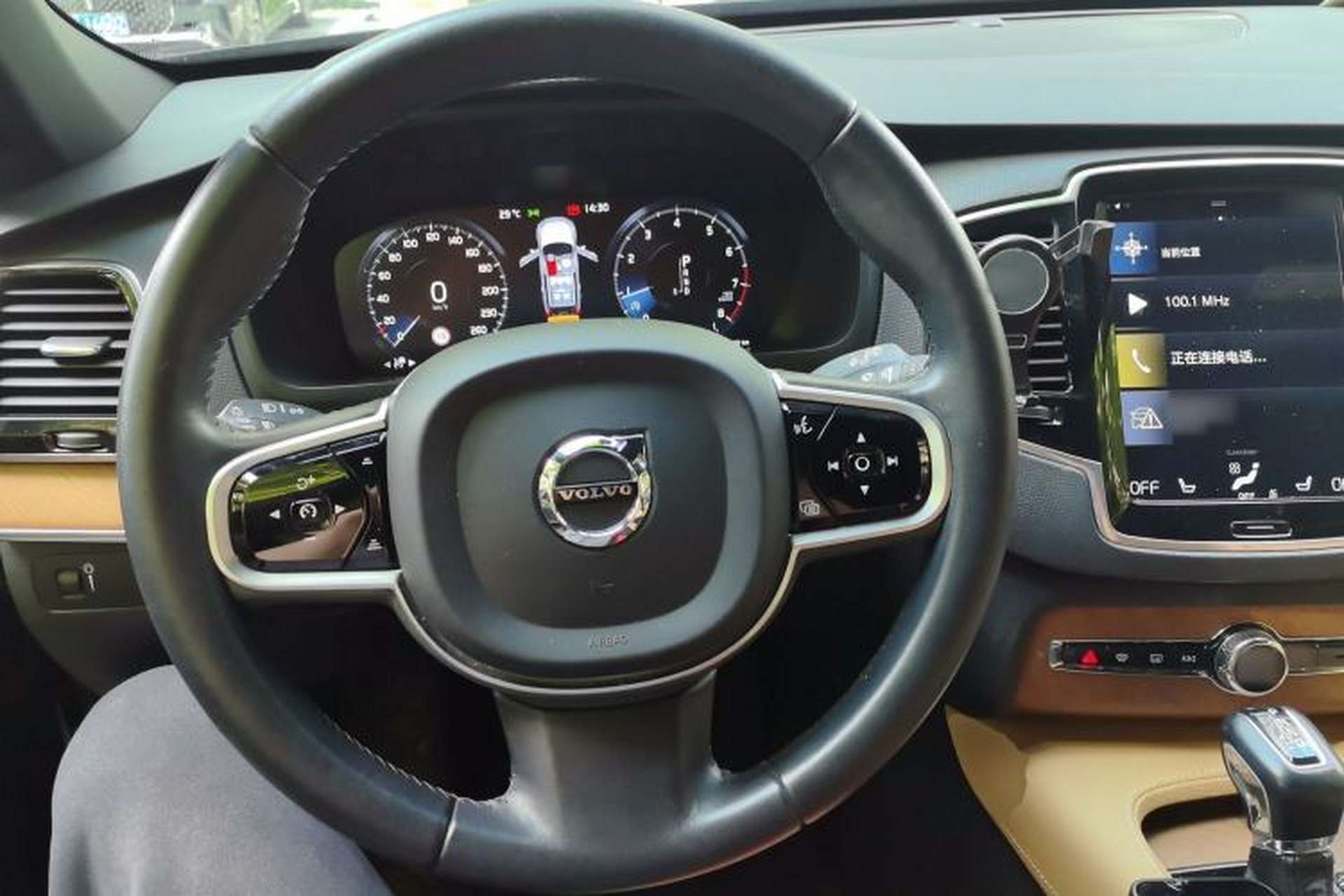 Used Volvo XC90 2019 T6 Zhiyi Edition 7-Seater China V Emission Standard Steering Wheel