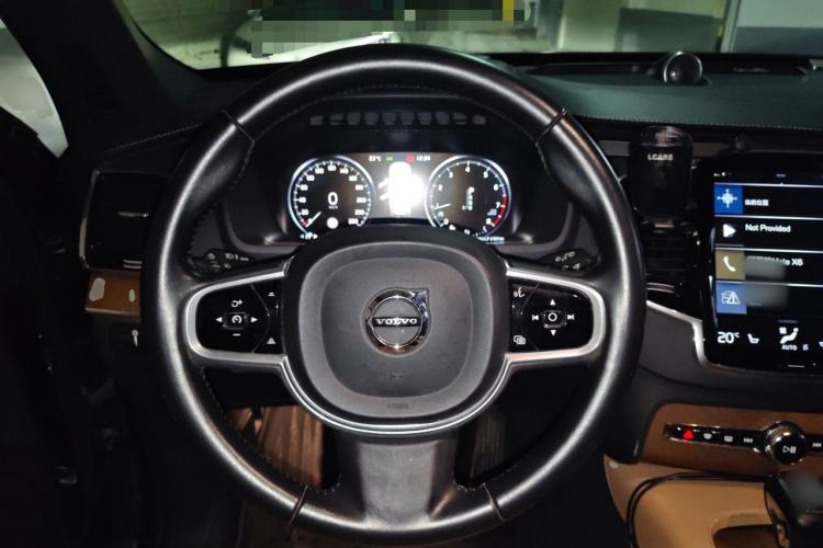 Used Volvo XC90 2019 T6 ZhiZun Edition 7-Seater China V Standard Steering Wheel