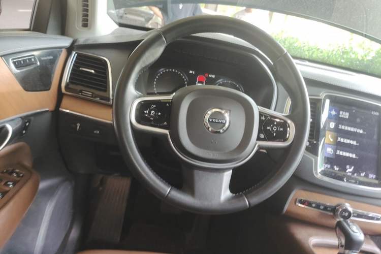 Used Volvo XC90 2019 T6 Luxury Edition 7-seater China V Standard Steering Wheel