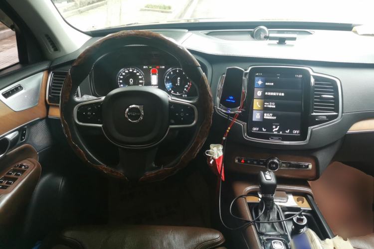 Used Volvo XC90 2019 T6 ZhiZun Edition 7-Seater China V Standard Steering Wheel