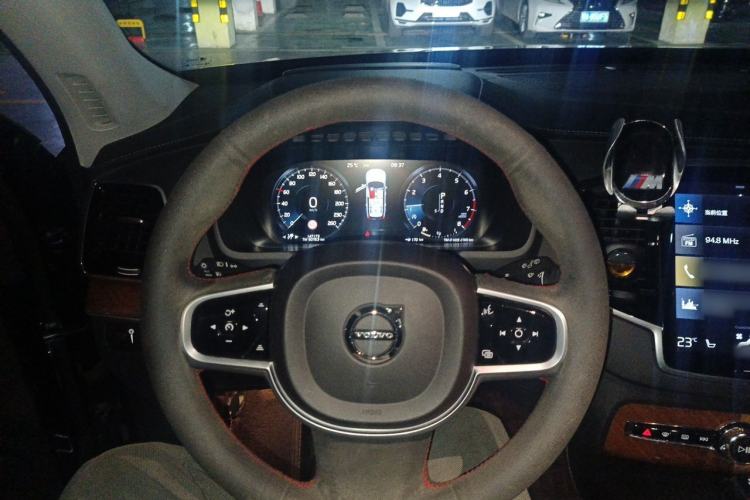 Used Volvo XC90 2019 T6 Zhiya Edition 7-Seater China VI Standard Steering Wheel