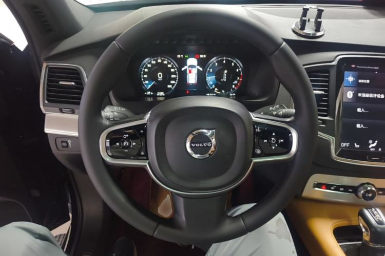 Used Volvo XC90 2019 T5 Zhiyi Edition 5-Seater China VI Standard Steering Wheel