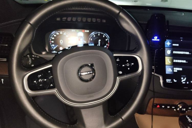 Used Volvo XC90 2019 T6 Zhiya Edition 7-Seater China VI Standard Steering Wheel