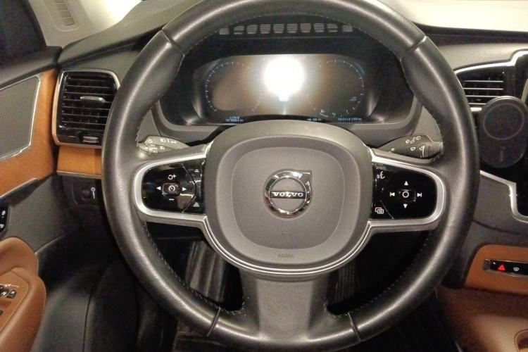 Used Volvo XC90 2019 T6 Zhiyi Edition 7-Seater China VI Standard Steering Wheel