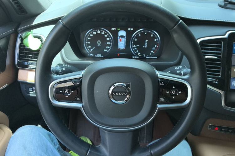 Used Volvo XC90 2019 T6 Luxury Edition 7-seater China V Standard Steering Wheel