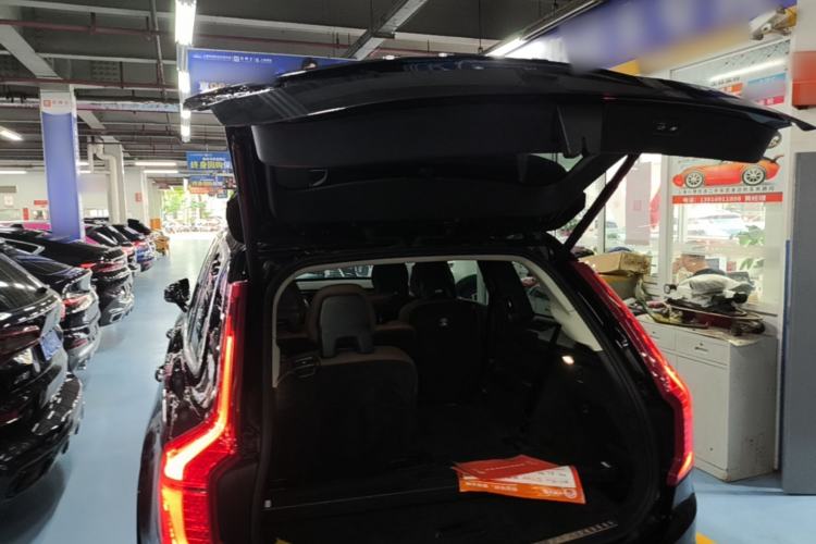 Used Volvo XC90 2019 T6 Zhiyi Edition 7-Seater China V Emission Standard Trunk