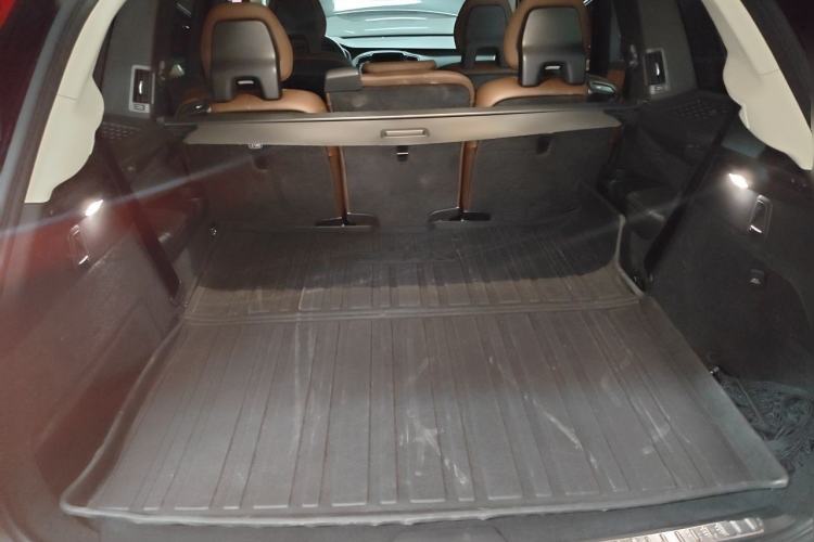 Used Volvo XC90 2019 T6 Zhiyi Edition 7-Seater China VI Standard Trunk