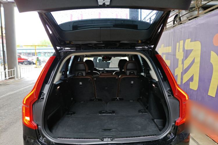 Used Volvo XC90 2019 T6 Zhiyi Edition 7-Seater China VI Standard Trunk