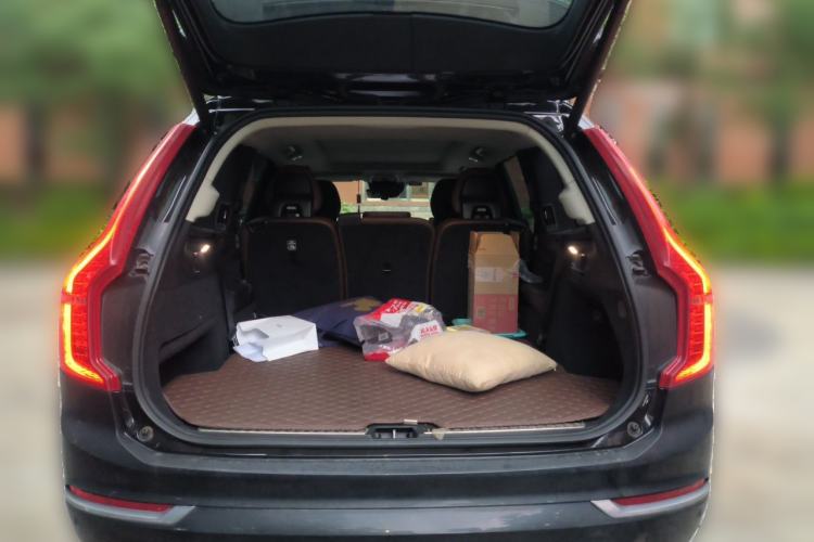 Used Volvo XC90 2019 T6 Zhiyi Edition 7-Seater China V Emission Standard Trunk