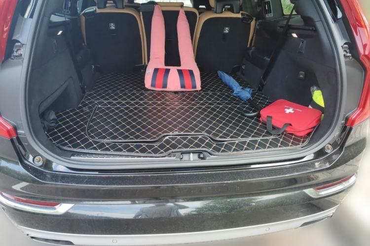 Used Volvo XC90 2019 T6 Zhiyi Edition 7-Seater China V Emission Standard Trunk