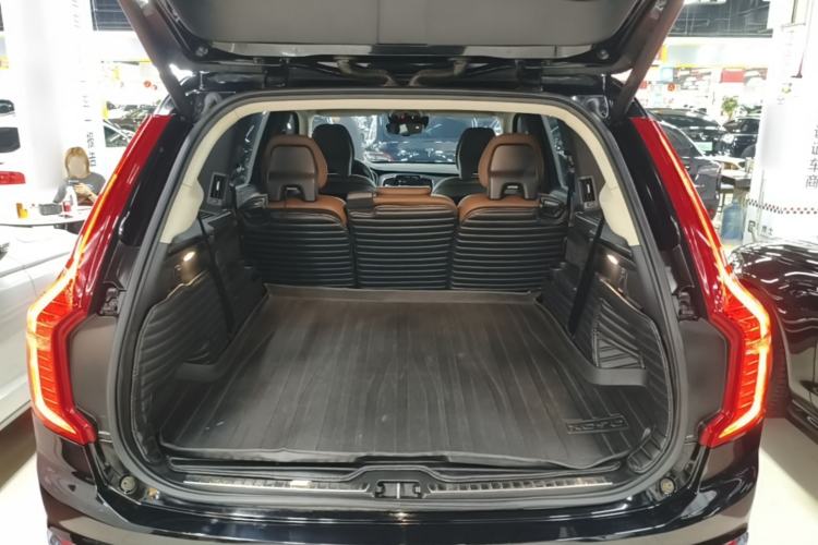 Used Volvo XC90 2019 T6 Zhiyi Edition 7-Seater China VI Standard Trunk