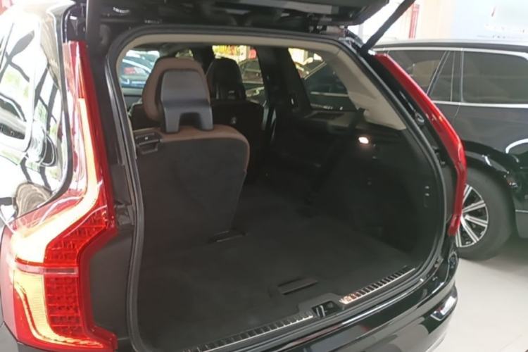 Used Volvo XC90 2019 T6 Zhiya Edition 7-Seater China VI Standard Trunk