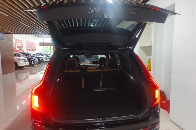 Used Volvo XC90 2019 T5 Zhiyi Edition 5-Seater China VI Standard Trunk