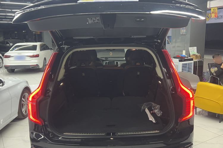 Used Volvo XC90 2019 T5 Zhiyi Edition 7-Seater China VI Trunk
