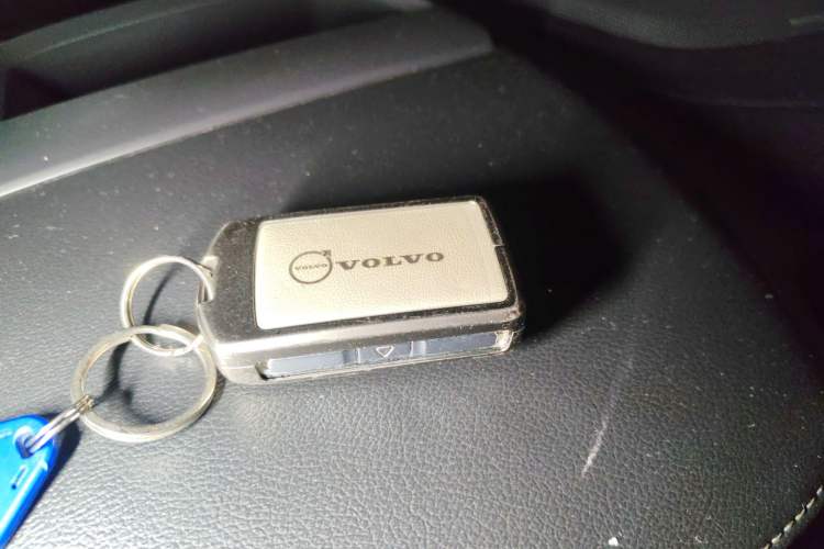 Used Volvo XC90 2019 T6 Zhiya Edition 7-Seater China VI Standard Vehicle Key