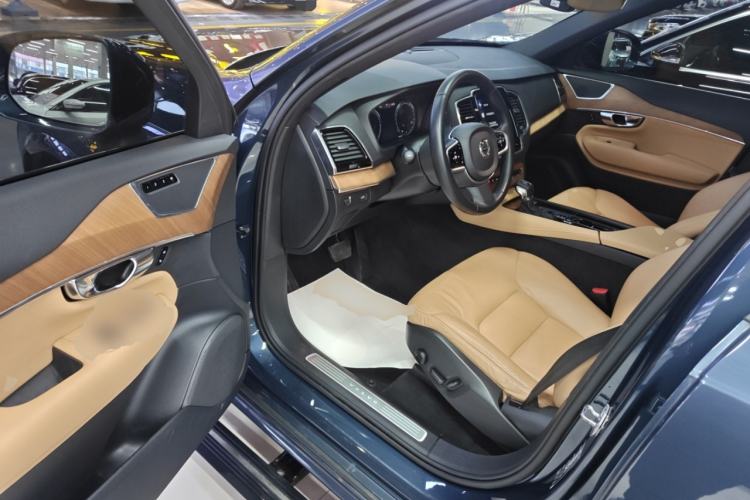 Used Volvo XC90 2019 T6 Zhiyi Edition 7-Seater China VI Standard Driver Seat