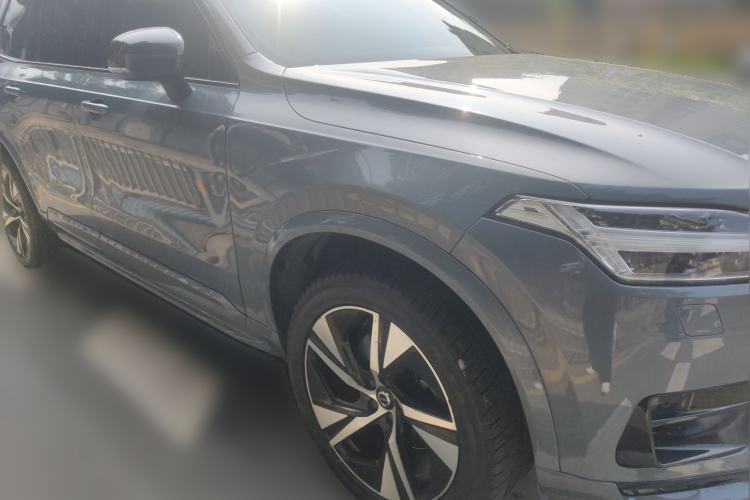 Used Volvo XC90 2019 T6 Zhiyi Edition 7-Seater China VI Standard Front Right 45 Deg