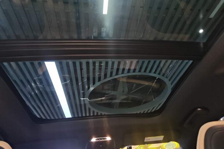 Used Volvo XC90 2019 T6 Zhiyi Edition 7-Seater China VI Standard Headliner