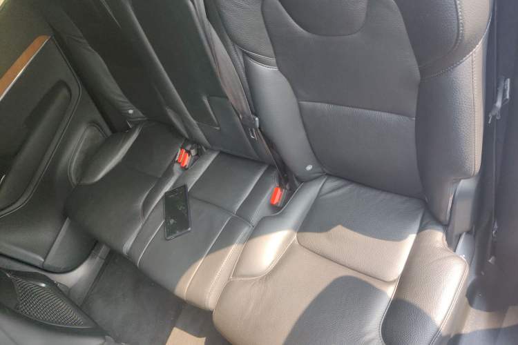 Used Volvo XC90 2019 T6 Zhiyi Edition 7-Seater China VI Standard Left Rear Seat