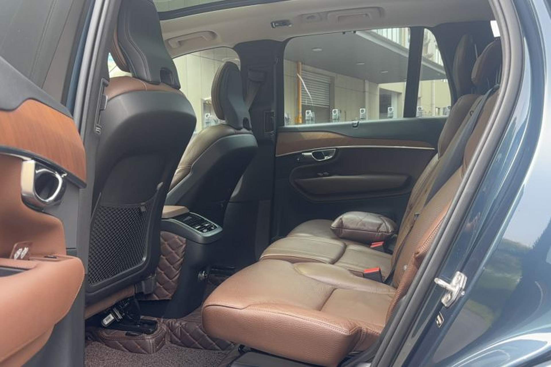 Used Volvo XC90 2019 T6 Zhiyi Edition 7-Seater China VI Standard Left Rear Seat