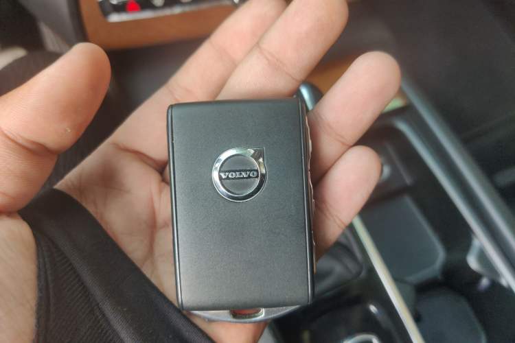 Used Volvo XC90 2019 T6 Zhiyi Edition 7-Seater China VI Standard Vehicle Key