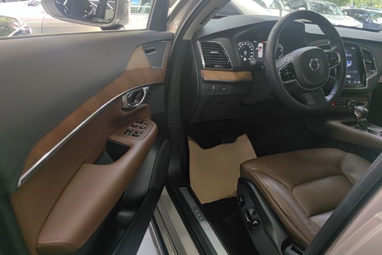 Used Volvo XC90 2019 T6 Zhiyi Edition 7-Seater China VI Standard Driver Seat