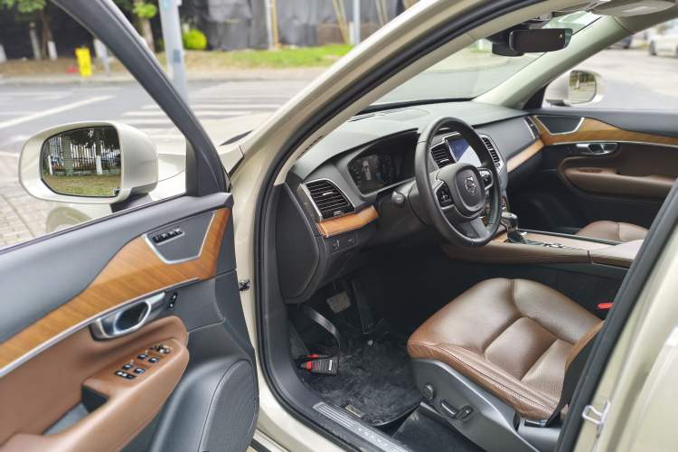 Used Volvo XC90 2019 T6 Zhiyi Edition 7-Seater China VI Standard Driver Seat