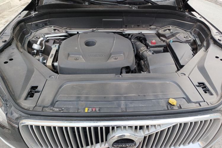 Used Volvo XC90 2019 T6 ZhiZun Edition 7-Seater China V Standard Engine Bay