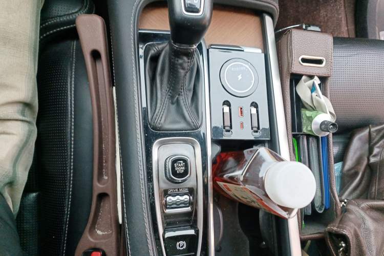 Used Volvo XC90 2019 T6 ZhiZun Edition 7-Seater China V Standard Gear Lever