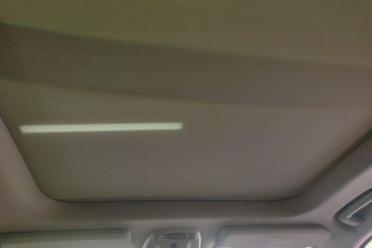 Used Volvo XC90 2019 T6 Zhiyi Edition 7-Seater China VI Standard Headliner