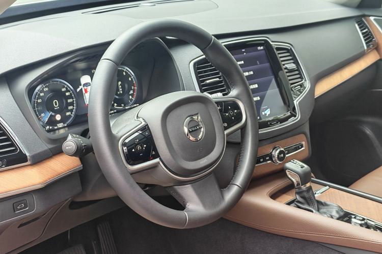 Used Volvo XC90 2019 T6 Zhiyi Edition 7-Seater China VI Standard Interior 1