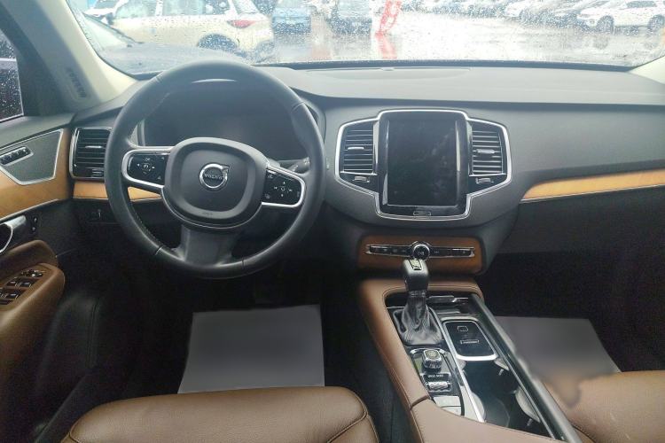Used Volvo XC90 2019 T6 Zhiyi Edition 7-Seater China VI Standard Interior 2