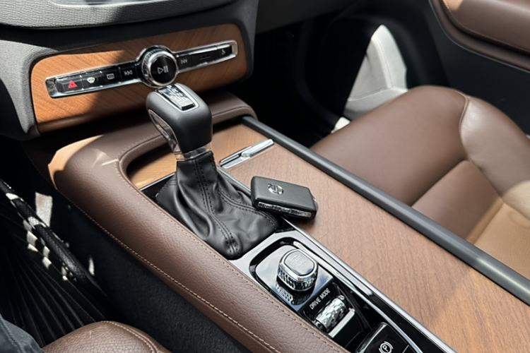 Used Volvo XC90 2019 T6 Zhiyi Edition 7-Seater China V Emission Standard Interior 8